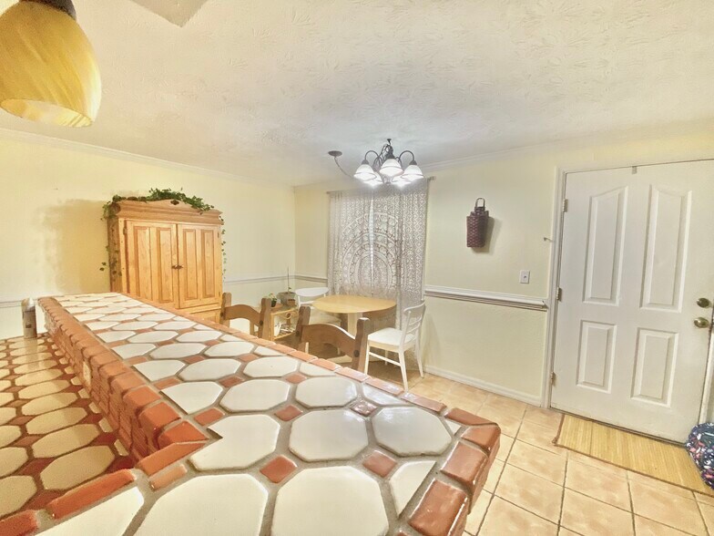 Dining area - 110 B St