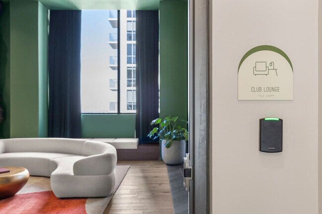 Building Photo - 11 NE 6th St