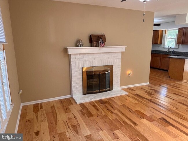 Building Photo - 33178 Woodland Ct N