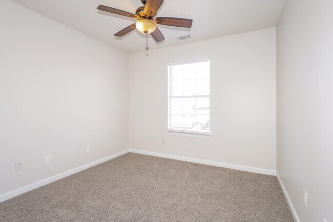 Building Photo - 1080 Cross Wood Ln