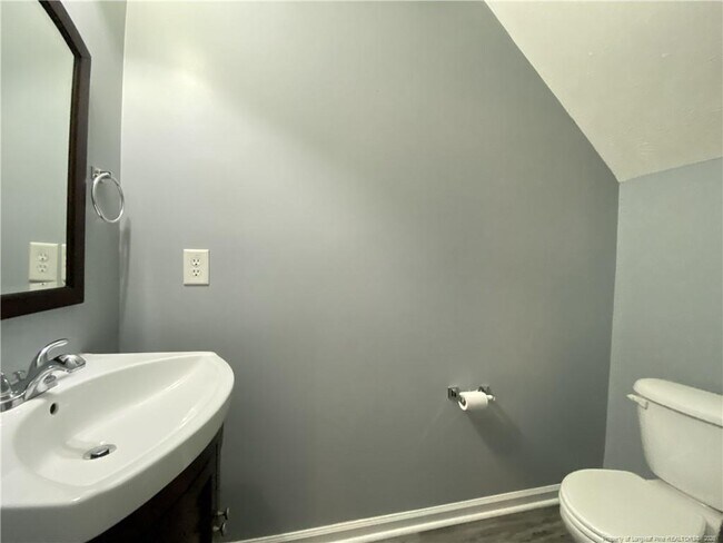 Building Photo - 117 Scranton Ct