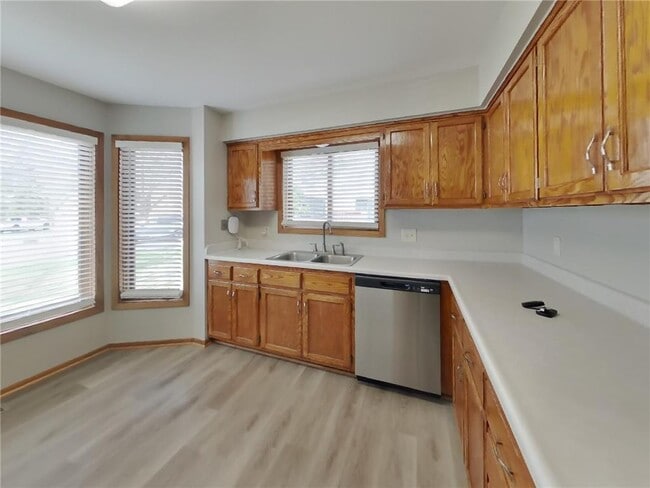 Building Photo - 4350 Thornhill Ln