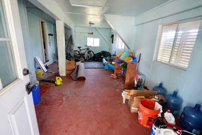 Building Photo - 4027 Surf Dr