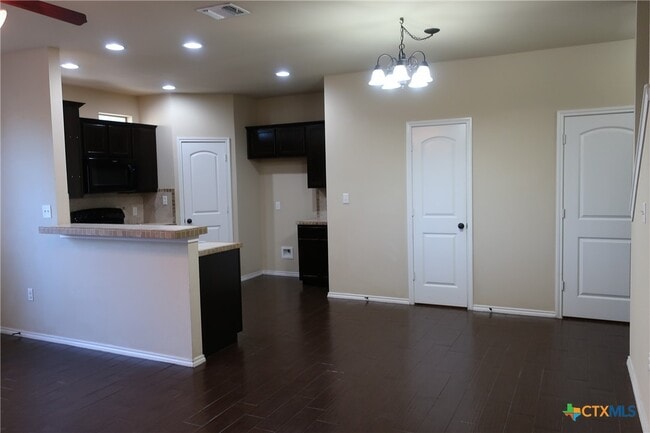 Building Photo - 1137 Brown Rock Dr