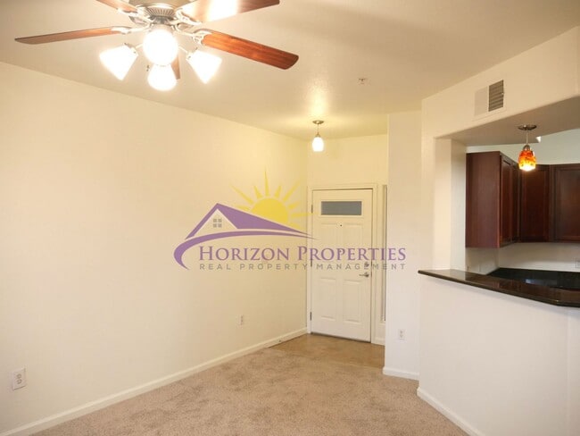Building Photo - Modern 1 Bed 1 Bath 763 sq ft North Natomas Condo