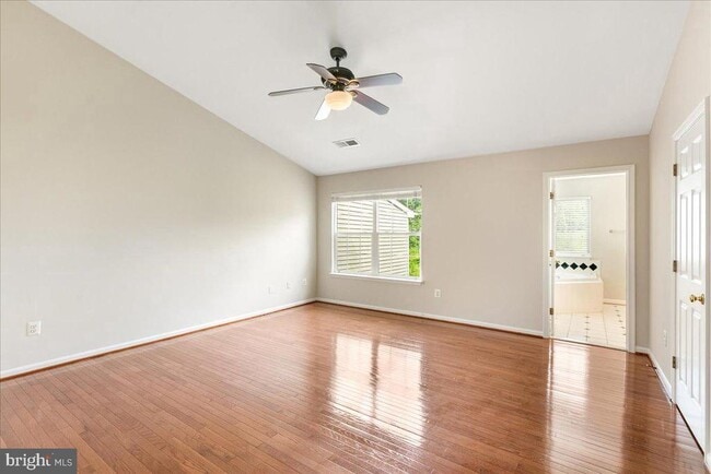 Building Photo - 5304 Waldo Dr