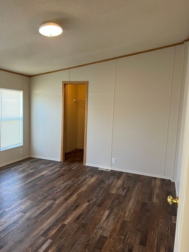 Building Photo - 3 bedroom 2 bathroom Modular Home in Babco...