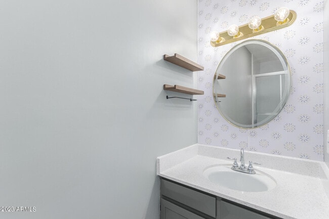 Building Photo - 3037 S Country Club Way