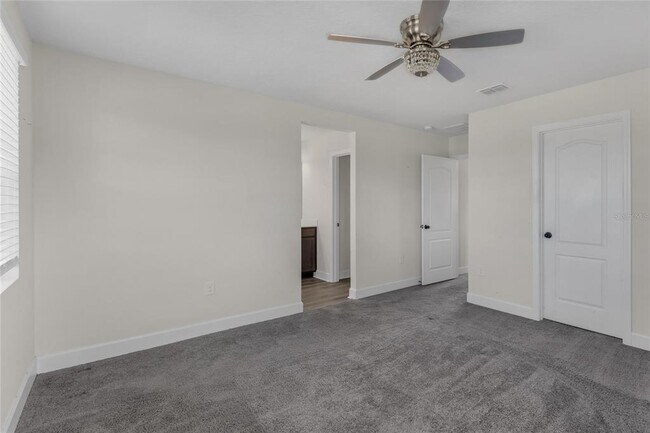 Building Photo - 2532 Autumn Stream Dr