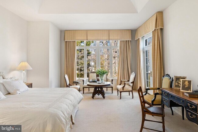 Building Photo - 7440 Old Maple Square