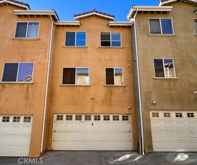 Building Photo - 12368 Osborne St