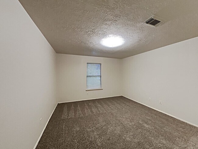 Building Photo - 9818 Golden Prairie Ln