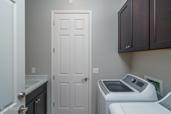 Building Photo - 16081 W Electra Ln