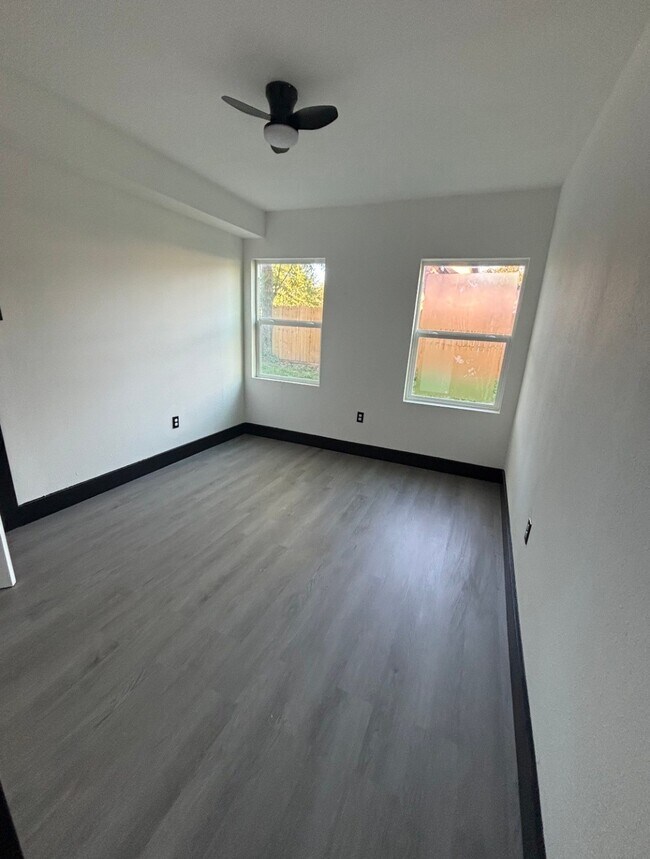 Building Photo - 7213 Moline St