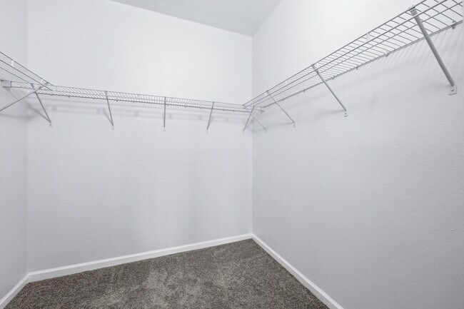 Building Photo - 5601 Spanish River Rd