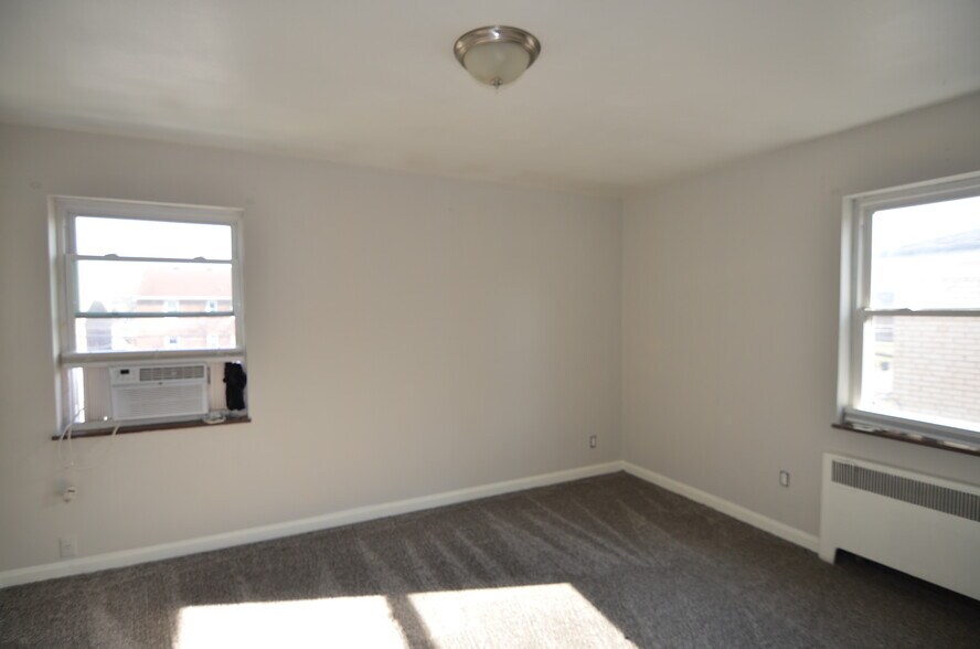 Building Photo - 7332 Reading Rd