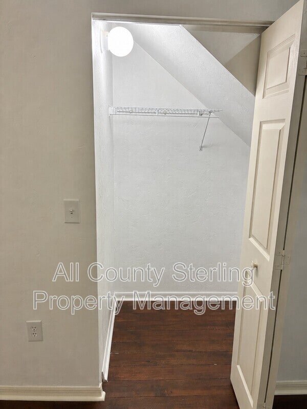 Building Photo - 9781 SW 52 Ln