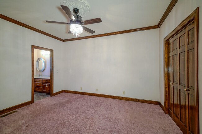 Building Photo - 107 Geers Ct