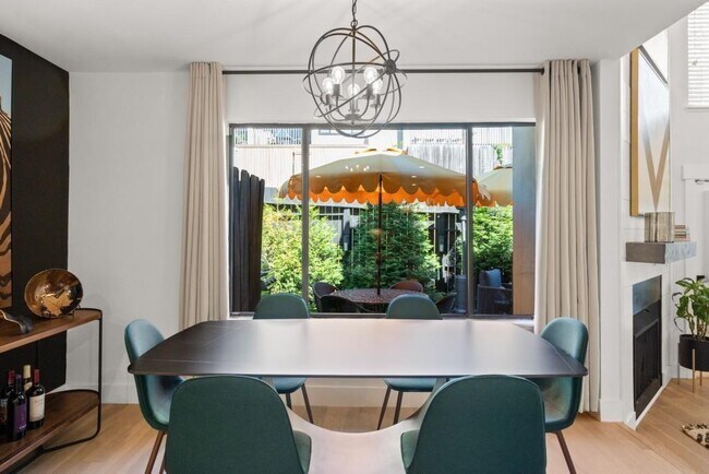 Building Photo - 3 Gilbert Trail NE