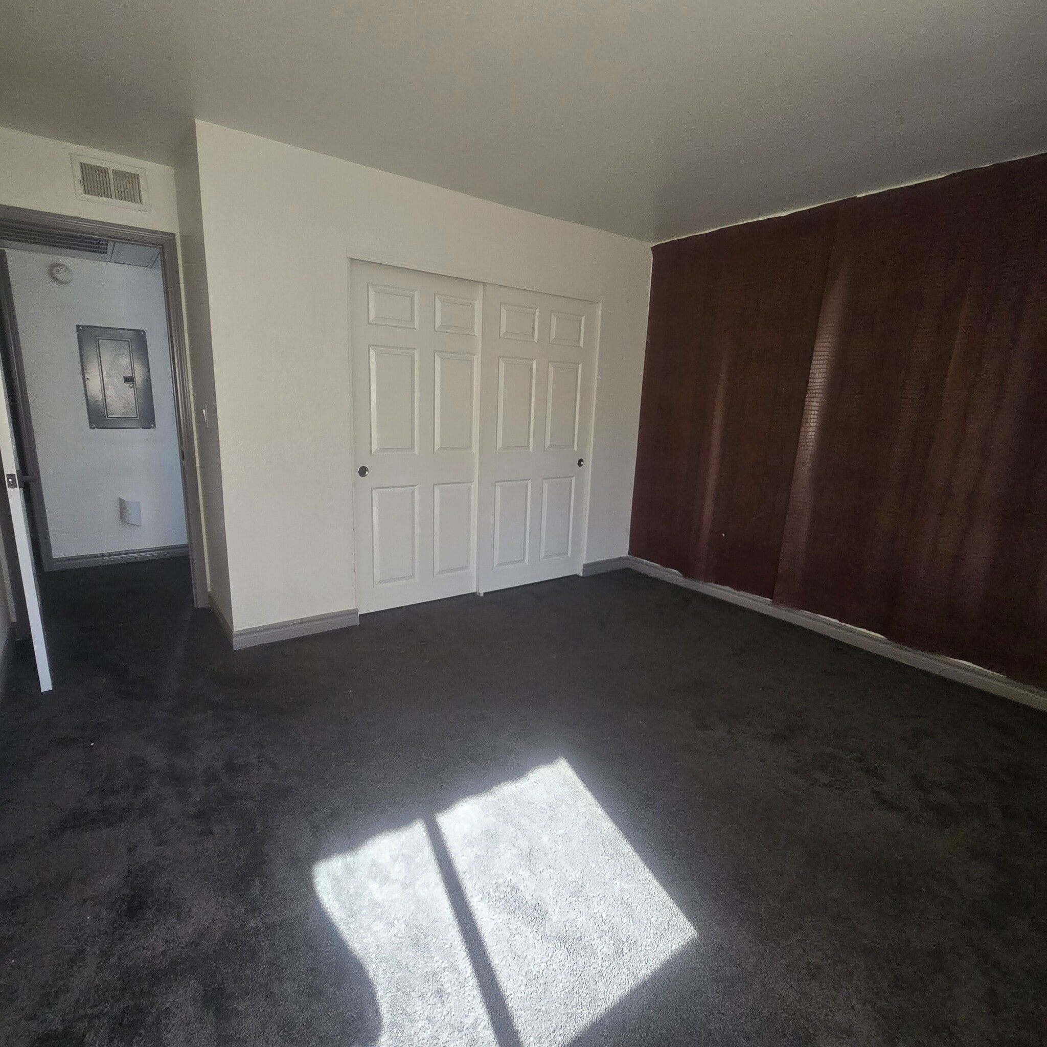 Building Photo - 5080 Indian River Dr