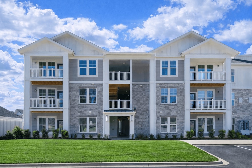 Building Photo - Madison Mallard Creek