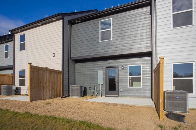 Building Photo - 514 Tappan Private Ln