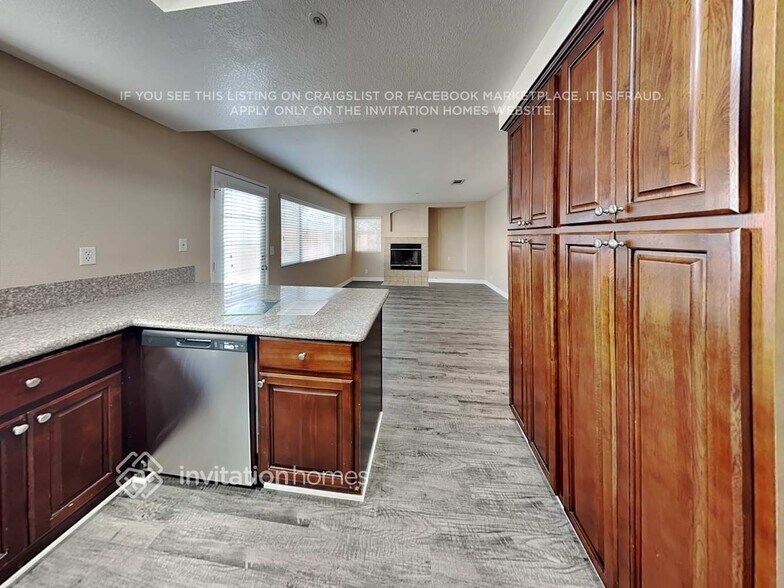 Building Photo - 12023 Vintage Dr