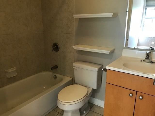 Building Photo - 2120 W Washington Blvd