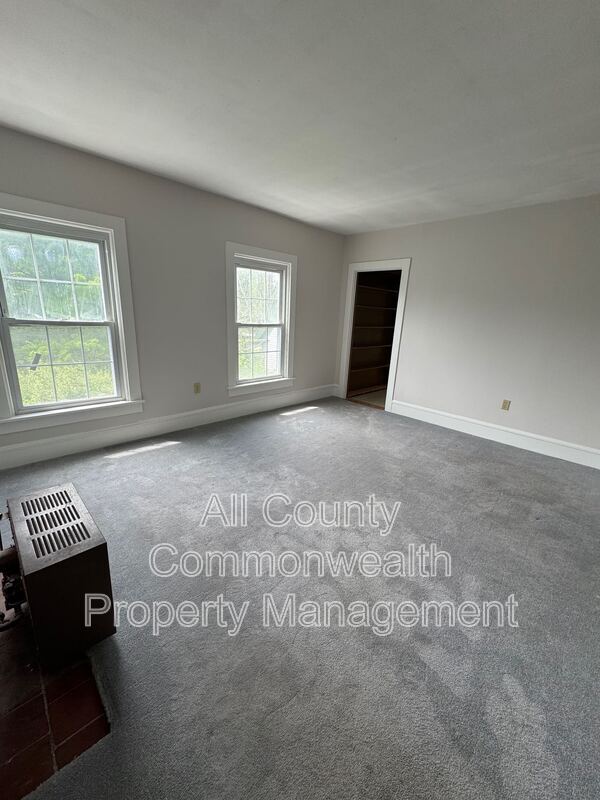 Building Photo - 20 Community Way