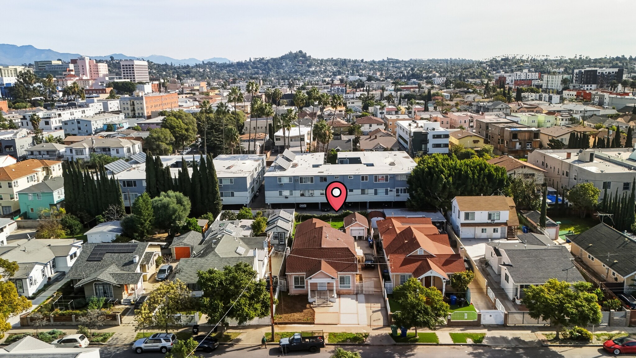 Building Photo - 1174 N Alexandria Ave