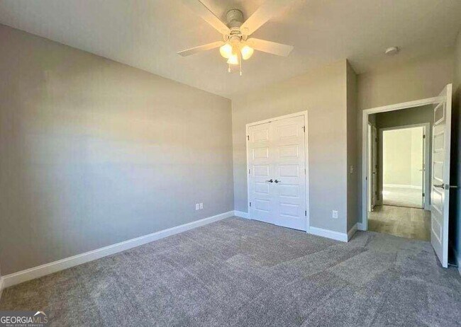 Building Photo - 118 The Villas Wy