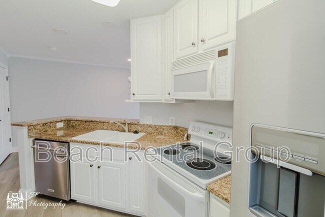 Building Photo - 516 Hillside Dr S