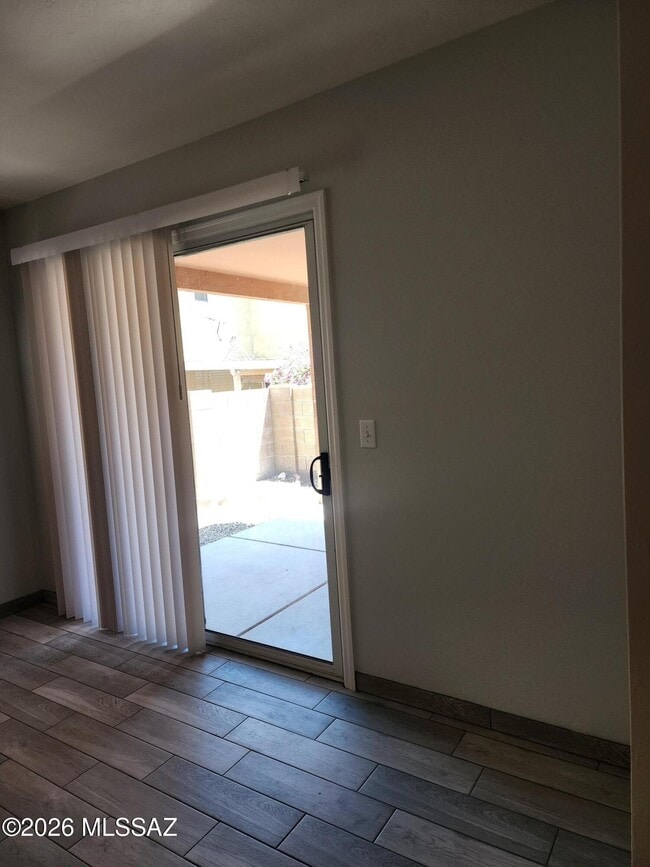 Building Photo - 7631 E Desert Overlook Dr