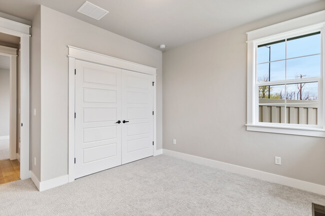 Building Photo - 4695 S Abbot Way
