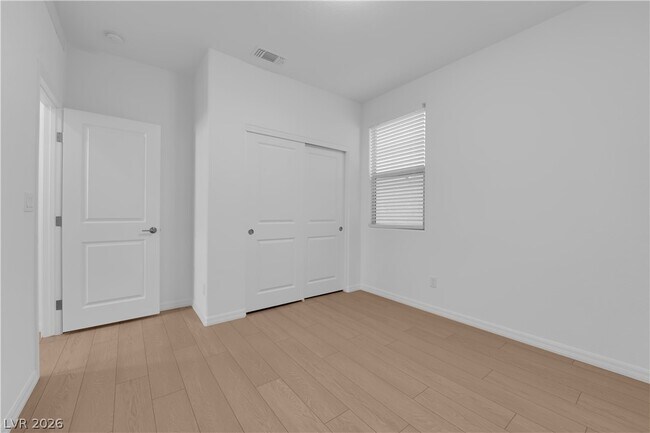 Building Photo - 10227 Estancia Hl St