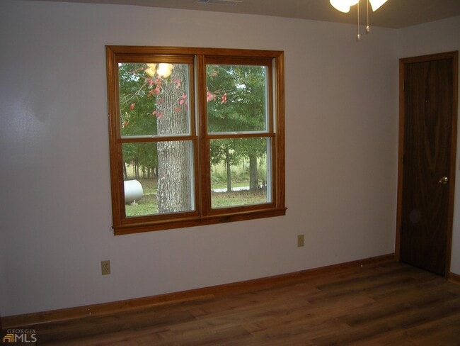Building Photo - 842 Bush Mill Rd
