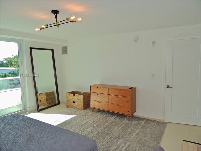 Building Photo - 1170 101st St