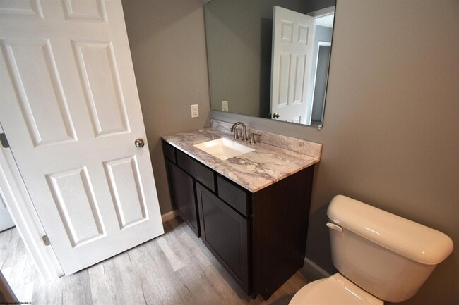 Building Photo - 822 Puzzle Pl