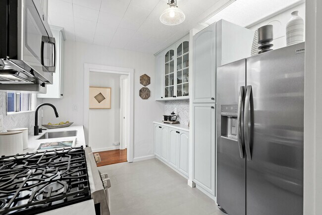 Building Photo - 724 Teresita Blvd