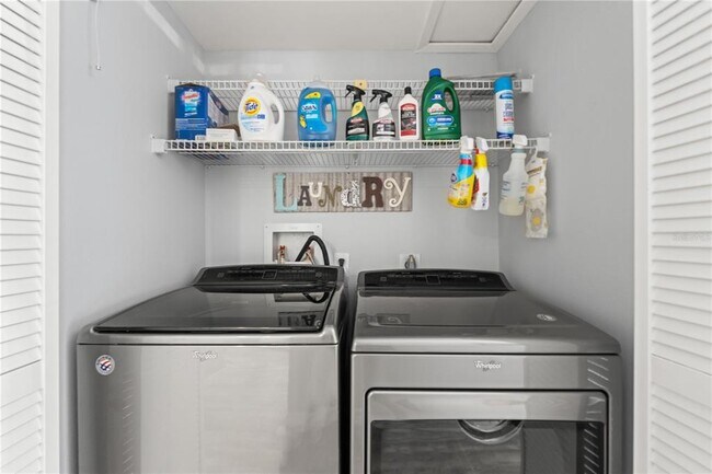 Building Photo - 300 S Florida Ave