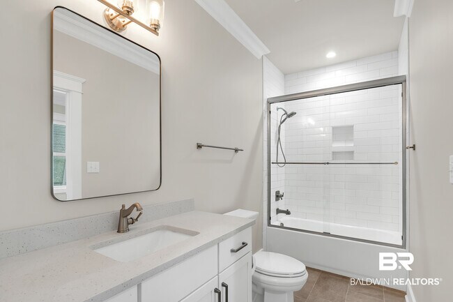 Building Photo - 27085 Park Dr