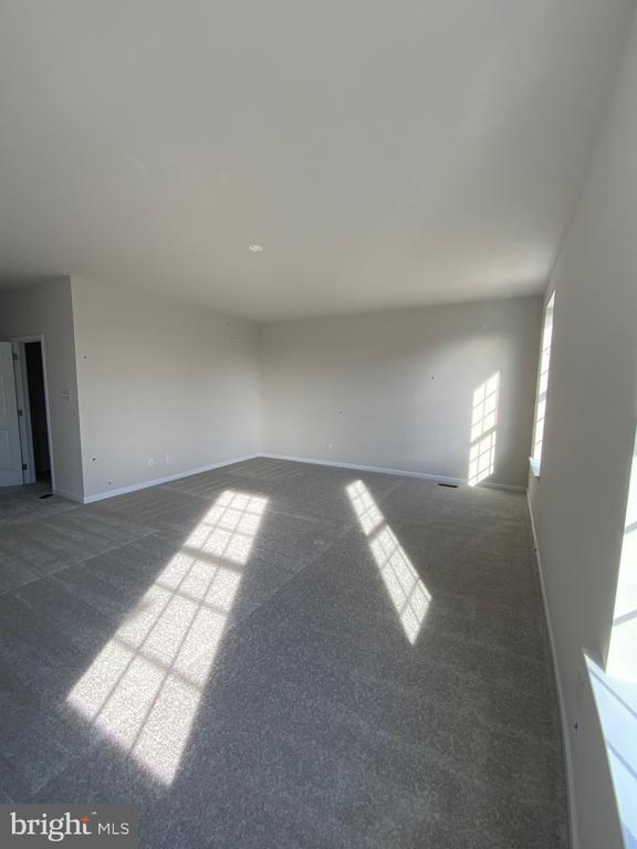 Building Photo - 206 Pound Ln