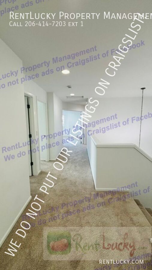 Building Photo - 16112 35th Park SE
