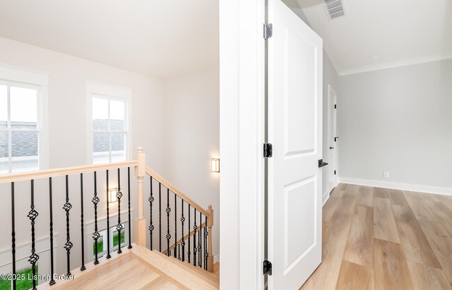 Building Photo - 6100 Passionflower Dr