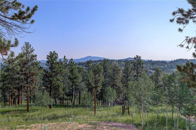 Building Photo - 136 Gail Ln