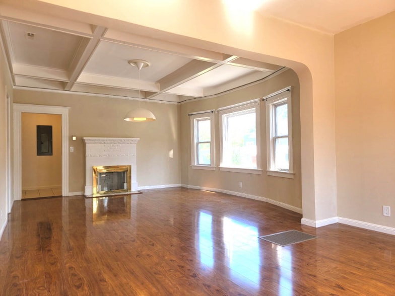 Building Photo - 1xxx 9th St