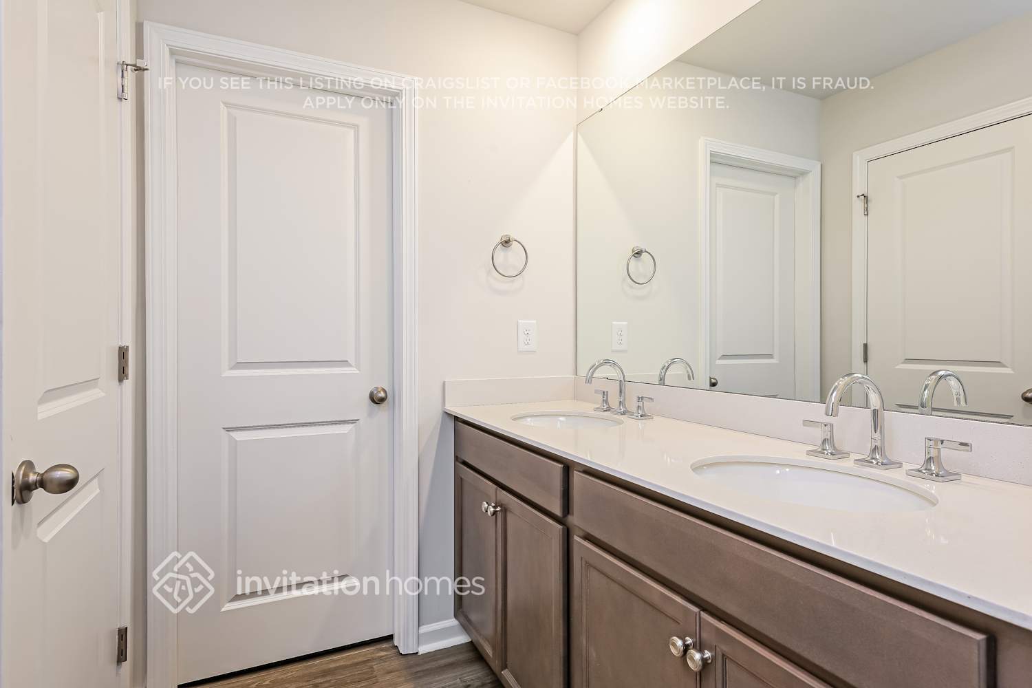 Building Photo - 3992 Zepelin Wy