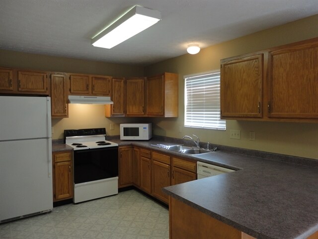 Building Photo - 380 Mollie Drive