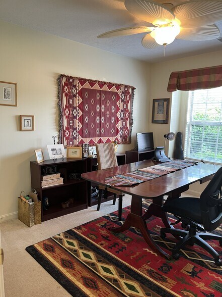 Building Photo - 5715 Waveland Cir