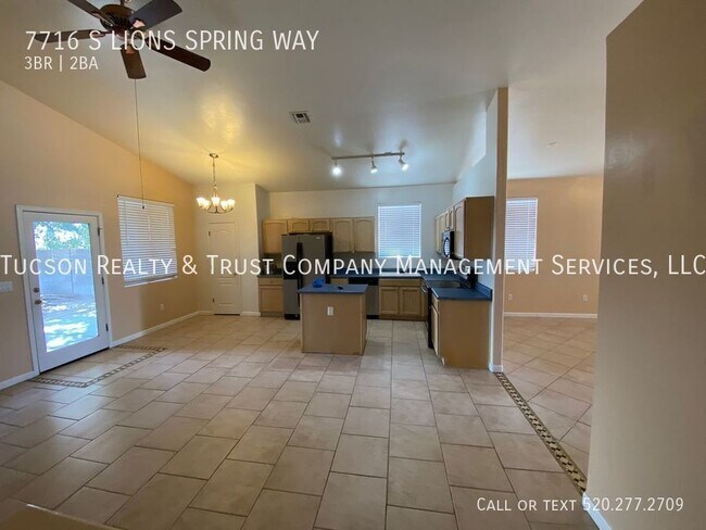Building Photo - 7716 S Lions Spring Way